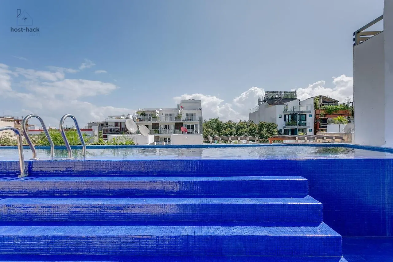 Aptartment With Patio, Rooftop & Pool Close To The Beach - Danzamar 2 Playa del Carmen Apartment